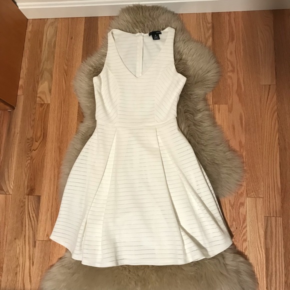 Aqua White Fit and Flare Dress - Picture 5 of 6